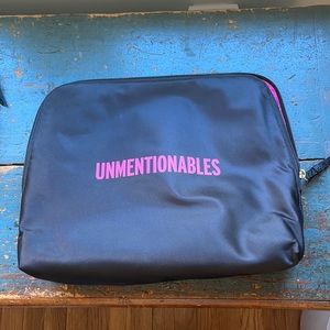 Set of two Kate Spade travel pouches